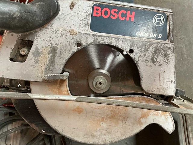 Bosch gks85s afkortzaag - afbeelding 2 van  3