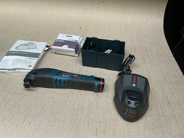 Bosch gop 10,8v-li accu multitool - afbeelding 1 van  5