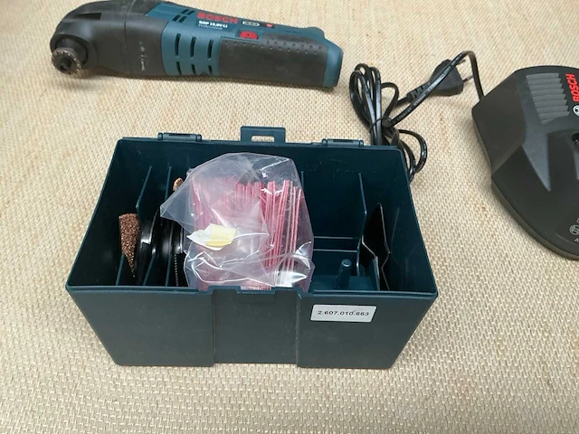 Bosch gop 10,8v-li accu multitool - afbeelding 6 van  6