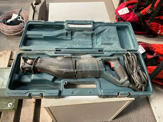 Bosch gsa 1200 e reciprozaag - afbeelding 1 van  5