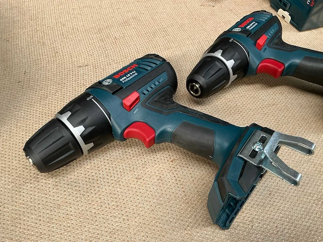 Bosch gsr 18v-li schroefboormachine (2x) - afbeelding 2 van  6