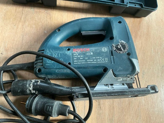 Bosch gst 100 bce elektrische decoupeerzaag - afbeelding 1 van  6