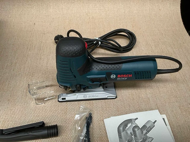 Bosch gst 140 ce decoupeerzaag - afbeelding 3 van  5