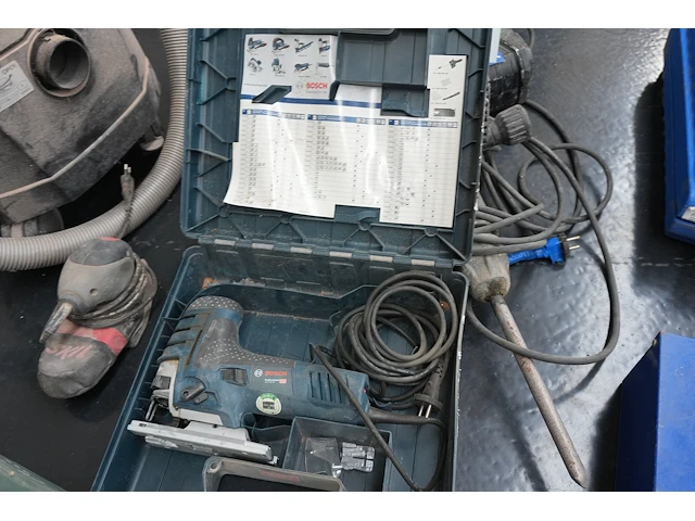 Bosch gst 150 ce decoupeerzaag + skil octo multischuurmachine - afbeelding 4 van  11