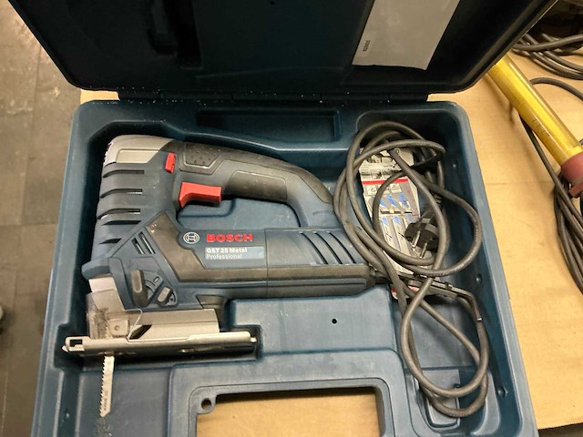 Bosch gst 25 metal decoupeerzaag - afbeelding 1 van  6