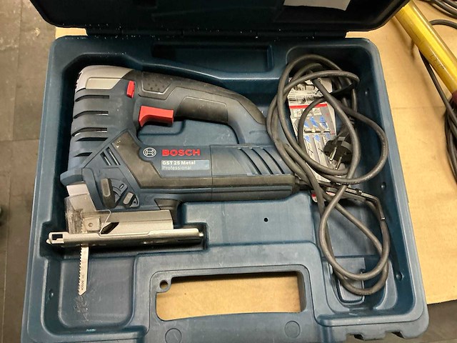Bosch gst 25 metal decoupeerzaag - afbeelding 2 van  6