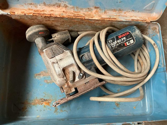 Bosch gst60pe wipzaagmachine - afbeelding 1 van  1