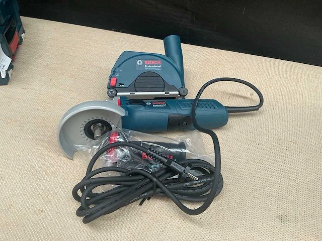 Bosch gws 13-125 ci haakse slijpmachine met stofkap - afbeelding 1 van  10
