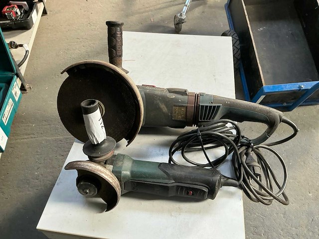 Bosch gws 24-230 lvi haakse slijpmachine - afbeelding 1 van  7