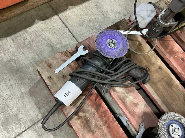 Bosch gws17-125 haakse slijpmachine - afbeelding 1 van  2