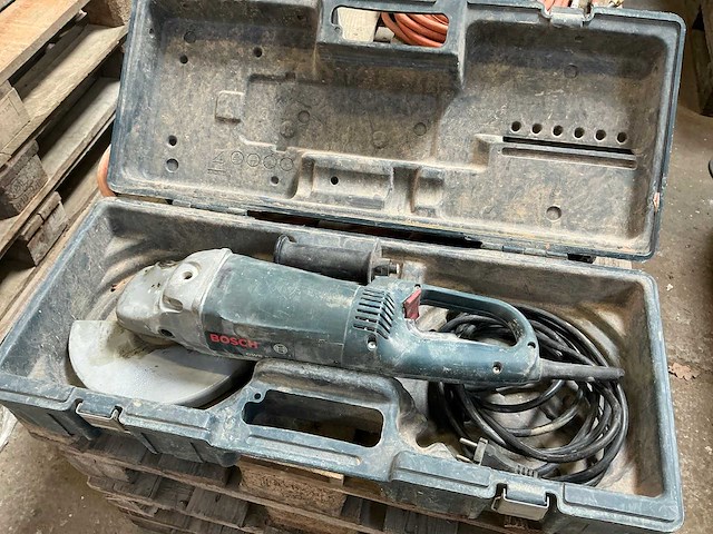 Bosch gws23-230 haakse slijpmachine - afbeelding 1 van  3