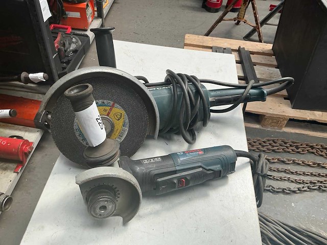 Bosch haakse slijpmachine (2x) - afbeelding 1 van  7