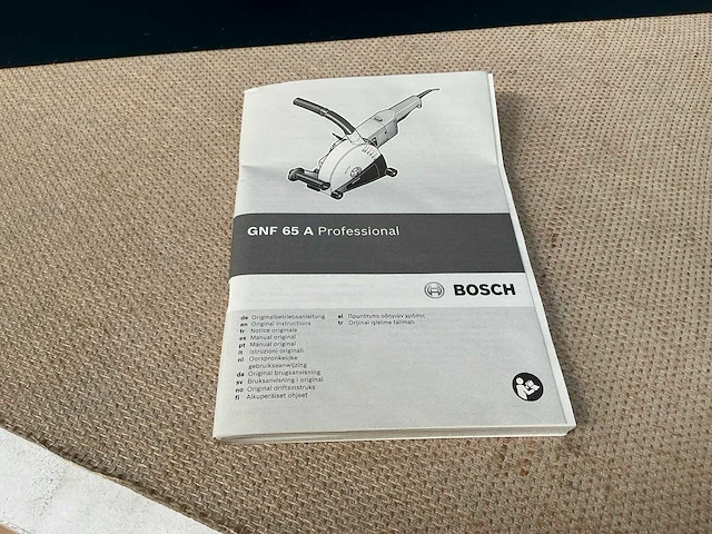 Bosch haakse slijpmachine met stofkap - afbeelding 6 van  7