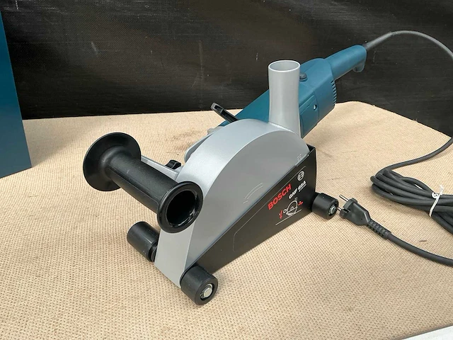 Bosch haakse slijpmachine met stofkap - afbeelding 6 van  7