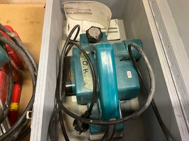 Bosch-makita schaafmachine (2x) - afbeelding 2 van  3