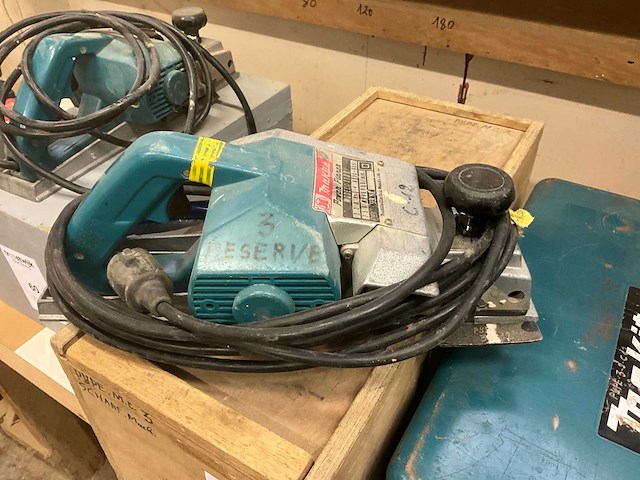 Bosch-makita schaafmachine (3x) - afbeelding 2 van  5