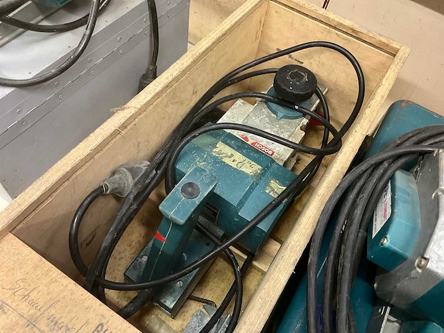 Bosch-makita schaafmachine (3x) - afbeelding 4 van  5