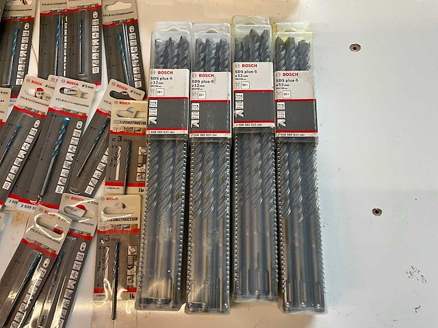 Bosch partij boren - afbeelding 7 van  10