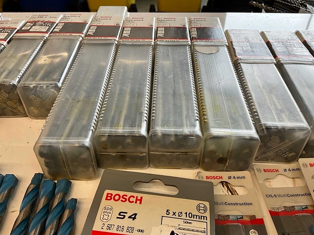 Bosch partij boren - afbeelding 9 van  10