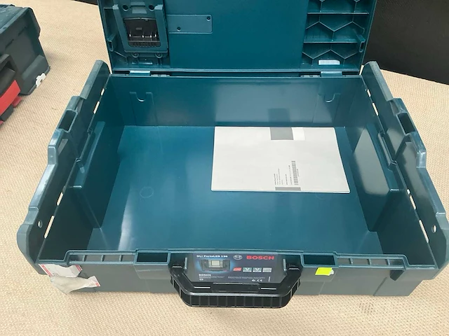 Bosch portaled 136 materiaalkoffer met led lamp (2x) - afbeelding 3 van  7