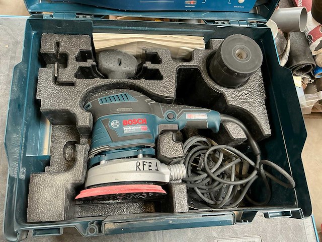 Bosch professional gex40-150 schuurmachine - afbeelding 1 van  5