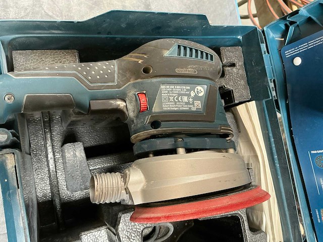 Bosch professional gex40-150 schuurmachine - afbeelding 4 van  5