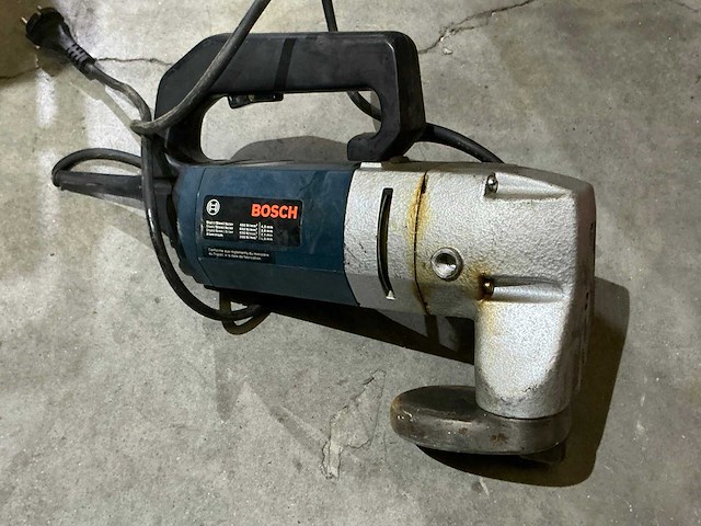 Bosch professional gsc 4.5 platenschaar - afbeelding 2 van  3