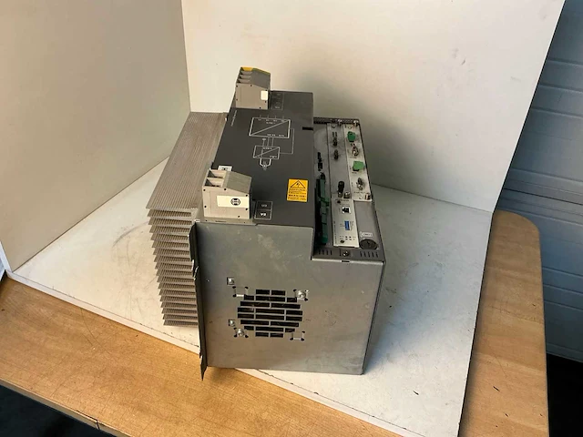Bosch psi6100 frequentie-omvormer - afbeelding 1 van  6