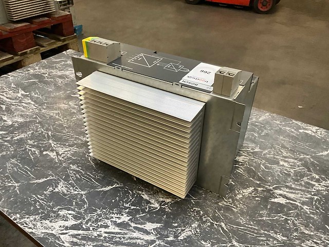 Bosch psi6100.350l1 frequentieregelaar - afbeelding 3 van  5