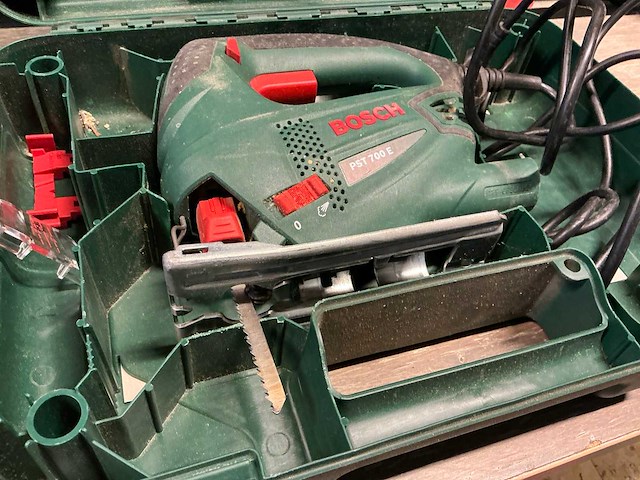 Bosch pst 700 e decoupeerzaag - afbeelding 2 van  5