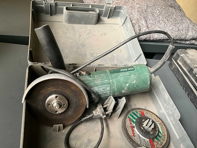 Bosch pws 600 haakse slijptol - afbeelding 1 van  5