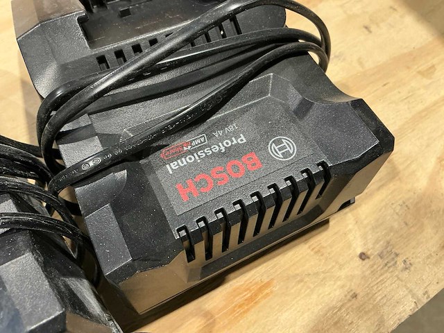 Bosch schroefboormachine (4x) - afbeelding 13 van  14