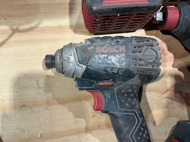 Bosch schroefboormachine (4x) - afbeelding 13 van  14