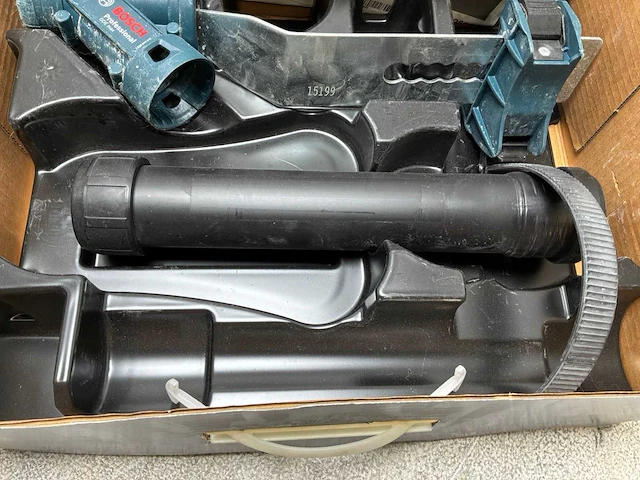 Bosch stofafzuiging adapter voor breekhamer t/m 11kg - afbeelding 3 van  6