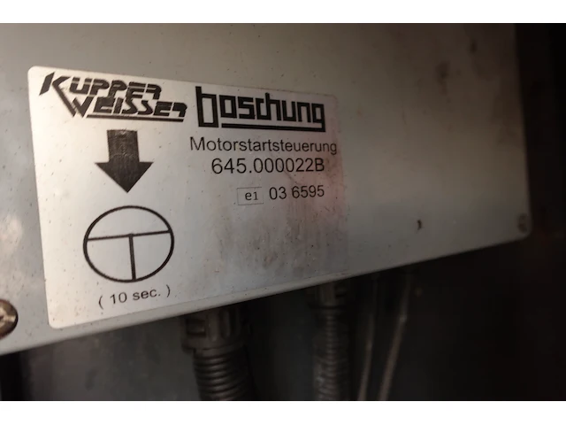 Boschung natzoutstrooier op slede - afbeelding 9 van  13