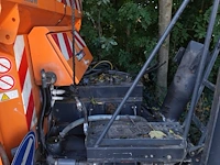 Boschung natzoutstrooier op slede - afbeelding 12 van  13