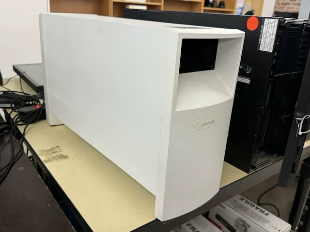 Bose subwoofer - afbeelding 1 van  5