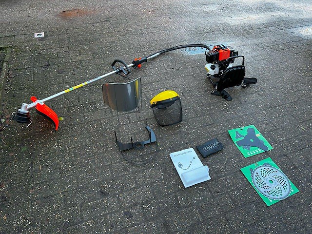 Bosmaaier hotoka benzine 52cc - afbeelding 1 van  1