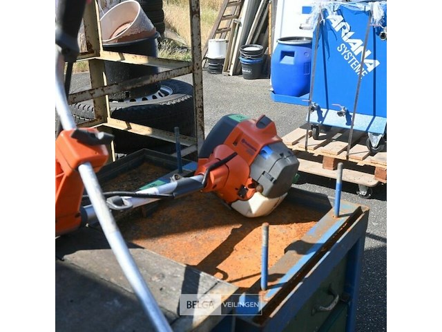 Bosmaaier husqvarna - afbeelding 1 van  4