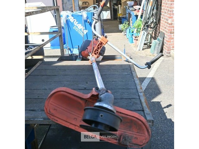 Bosmaaier husqvarna - afbeelding 2 van  4
