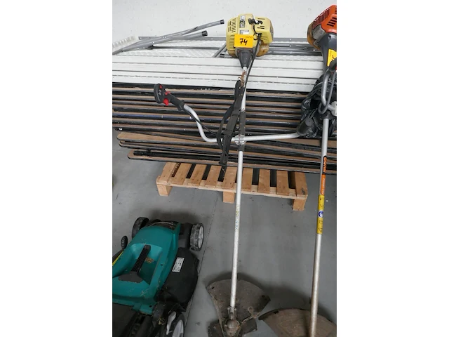 Bosmaaier op benzine powerplus - afbeelding 1 van  5