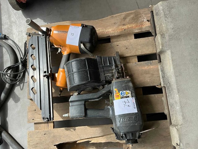 Bostitch en duo-fast pneumatische tacker (2x) - afbeelding 1 van  7