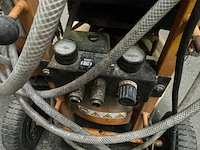 Bostitch luchtcompressor - afbeelding 4 van  5