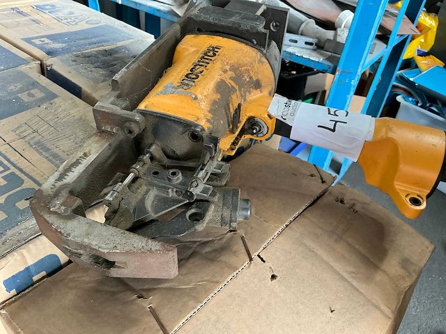 Bostitch pneumatische spijkermachine - afbeelding 2 van  2