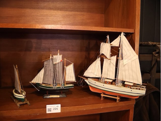 Boten - afbeelding 1 van  7