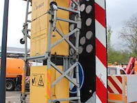 Botsabsorbeerder iveco 120e, datum 1ste inschrijving 17/10/2013, chassisnummer zcfa1ed1402612580, km-stand laatste keuring 3.276, euro evv - afbeelding 4 van  9