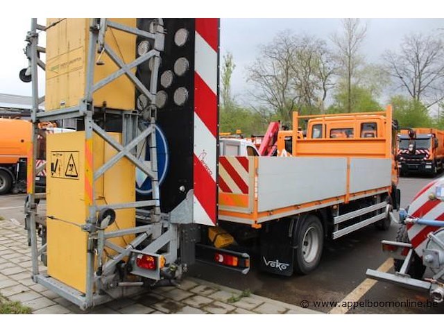 Botsabsorbeerder iveco 120e, datum 1ste inschrijving 17/10/2013, chassisnummer zcfa1ed1402612580, km-stand laatste keuring 3.276, euro evv - afbeelding 5 van  9