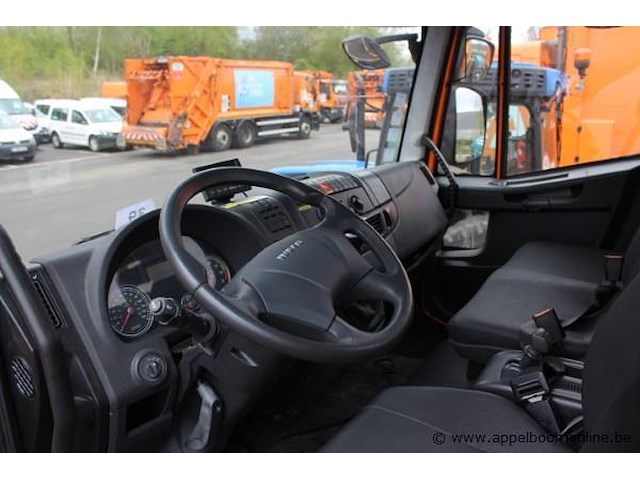 Botsabsorbeerder iveco 120e, datum 1ste inschrijving 17/10/2013, chassisnummer zcfa1ed1402612580, km-stand laatste keuring 3.276, euro evv - afbeelding 8 van  9