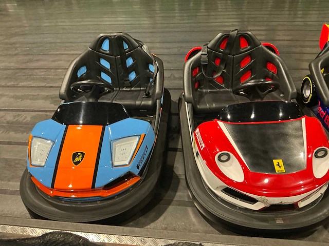 Botsauto platform met 5 botsauto’s - afbeelding 9 van  13