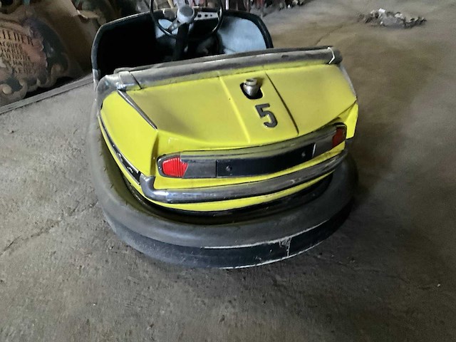 Botsauto - afbeelding 9 van  13